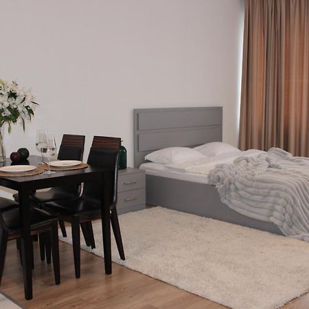 Cozy Home Exclusive Time Almaty Bagian luar foto